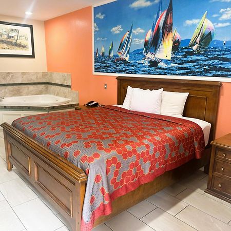 Pecan Valley Inn & Suites San Antonio Ngoại thất bức ảnh