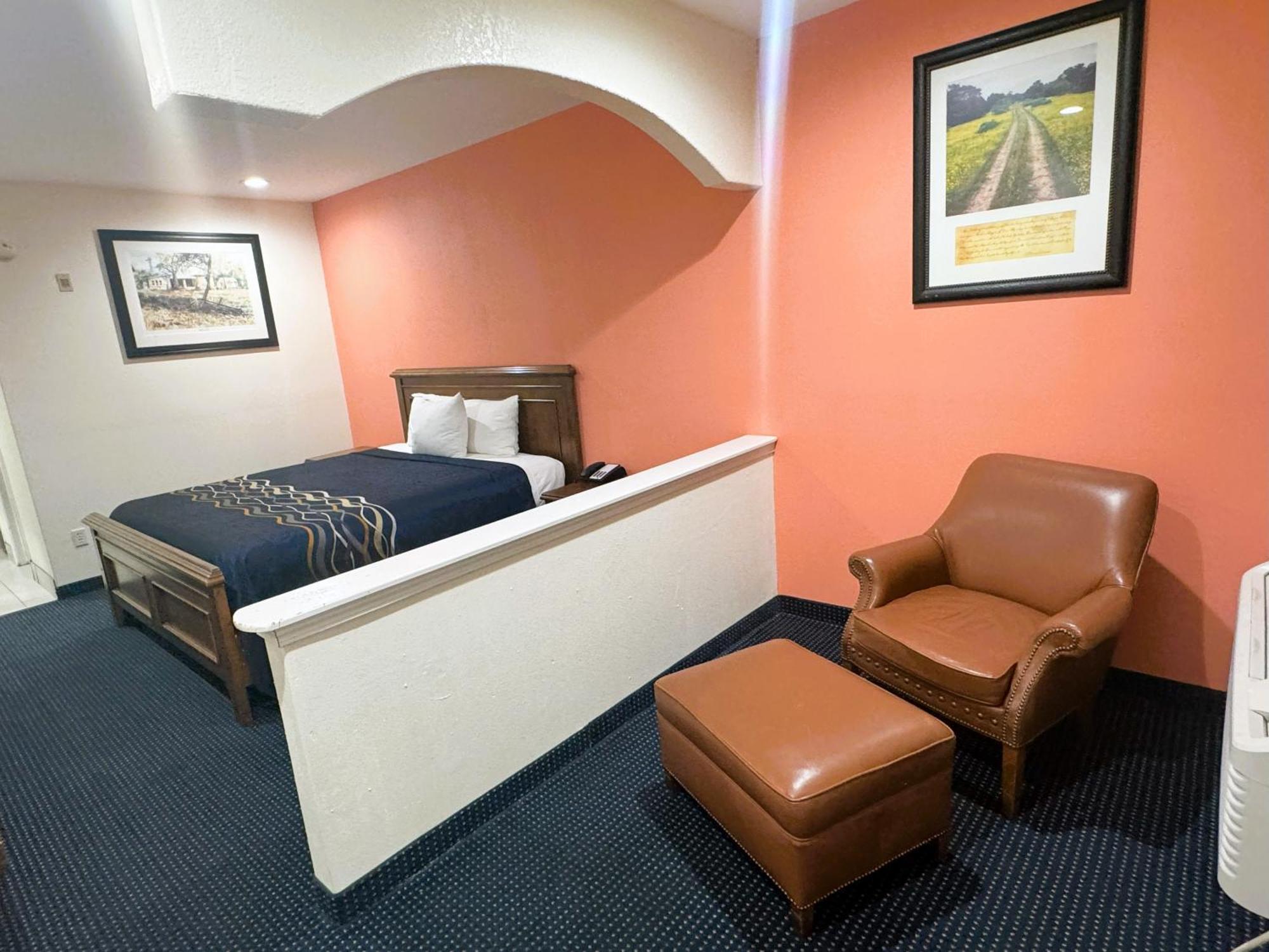 Pecan Valley Inn & Suites San Antonio Ngoại thất bức ảnh